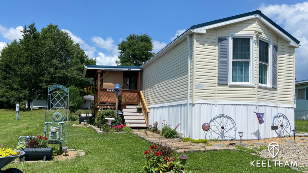 mobile home in Mahoning manor MHP