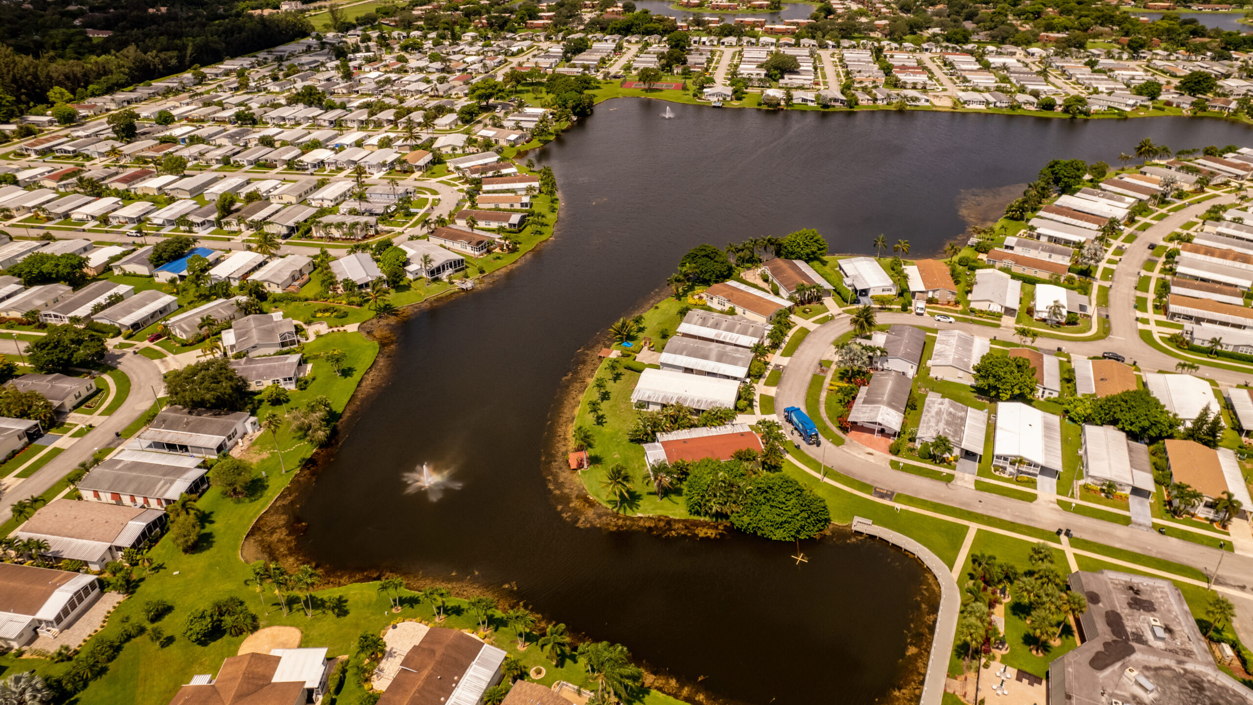 Florida housing upscale mobile homes